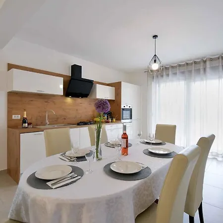Holiday home In Galizana/istrien 8682 Galizana