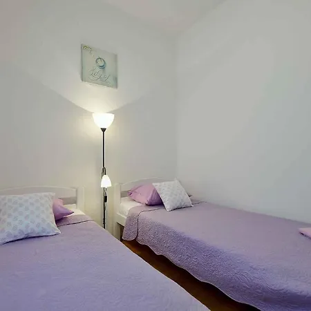 Holiday home In Galizana/istrien 8682 Galizana
