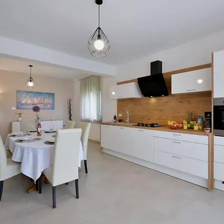 Holiday home In Galizana/istrien 8682 Galizana
