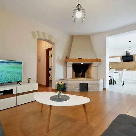 In - Istrien 8682 Galižana