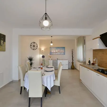 In - Istrien 8682 Galižana